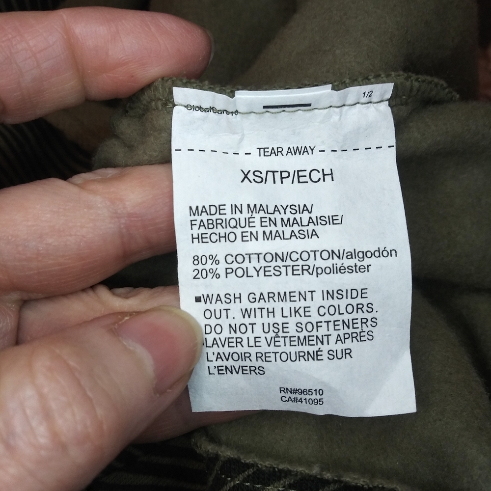 Under Armour Project Rock Olive Green Fatigue-Like Print Cropped Hoodie - Picture 7 of 11
